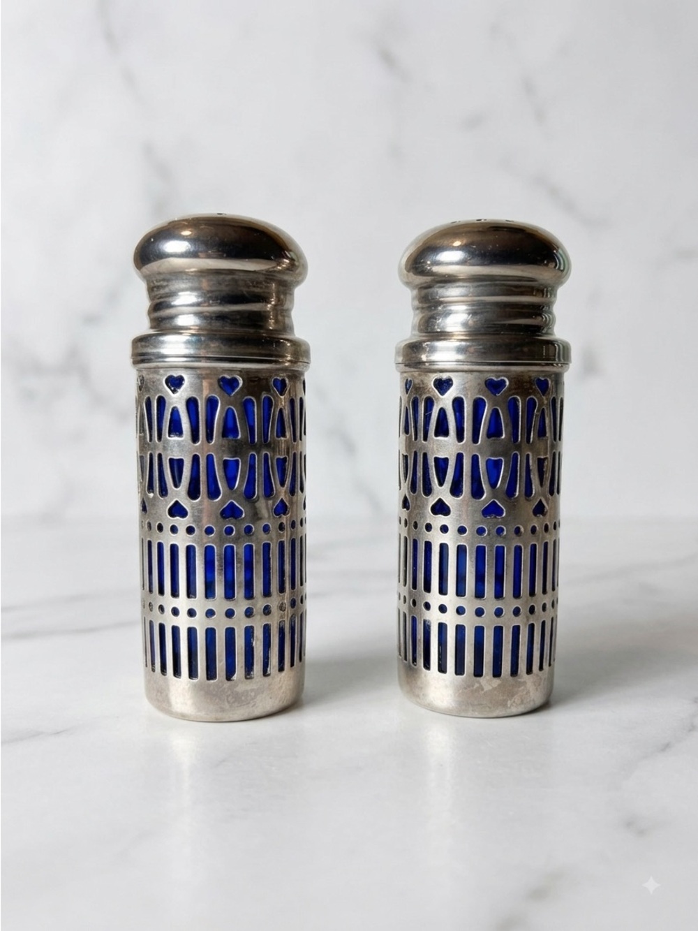 Vintage Godinger Cobalt Blue Glass Salt & Pepper Shakers Silverplate Filigree